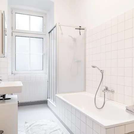 Alpena Homes, Zentrum アパート *