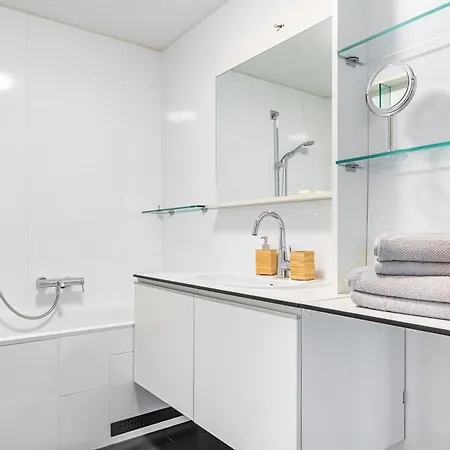 Alpena Homes, Zentrum, Domblick, Kueche Linz