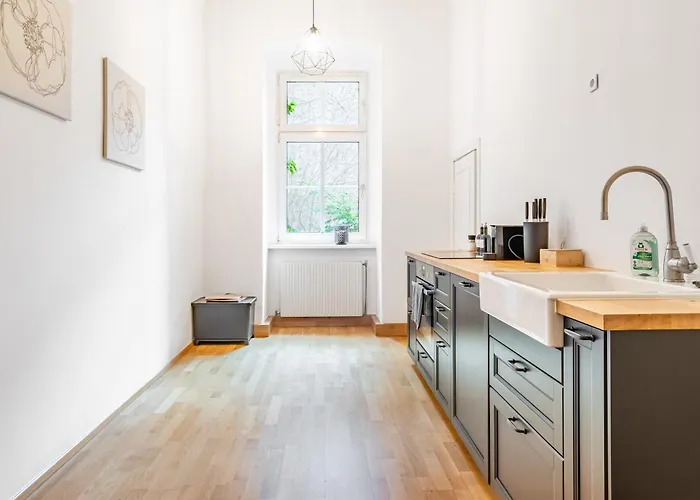 Alpena Homes, Zentrum, Domblick, Küche Apartment Linz